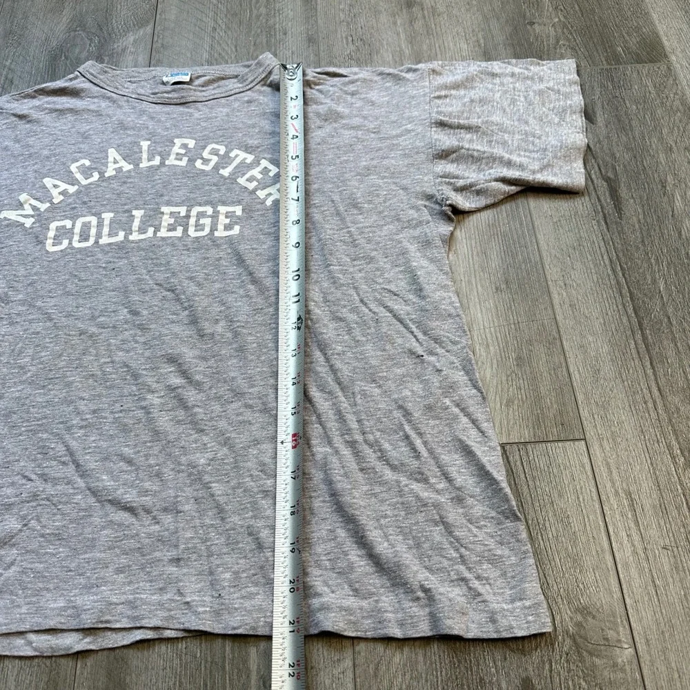 1970s Vintage Champion Macalester College Gray T-Shirt Men's Large cropped - Picture 5 of 6